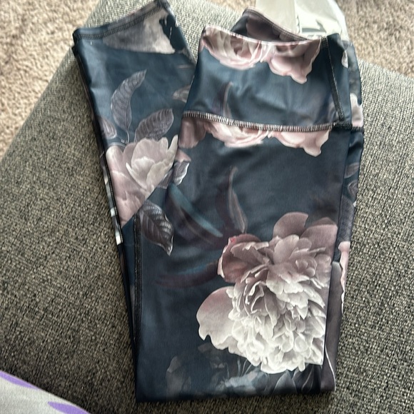 Noli Active Leggings - Picture 2 of 3